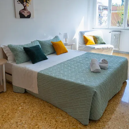 Daire Casilina House *